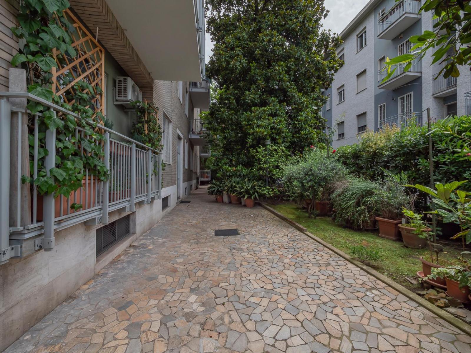 Xenia - Attic In San Siro Area Appartement Milan